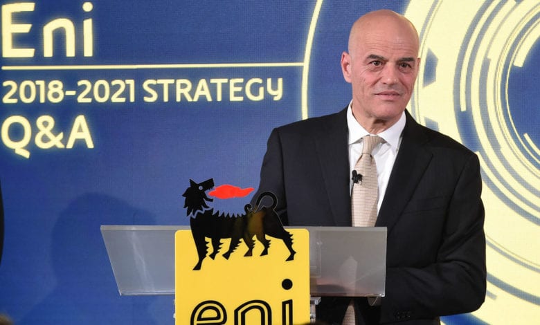 Photo of Descalzi (Eni): “Indipendenti da forniture russe entro il 2025. Sì al tetto del gas”