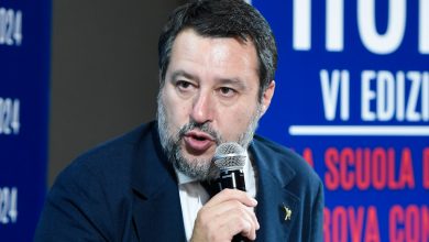 Photo of Immigrazione, il Ministro Matteo Salvini alla Scuola “The Young Hope”